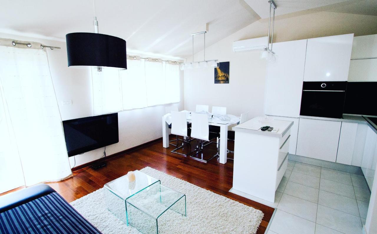 Deluxe Suites Mandic Omiš Exterior foto